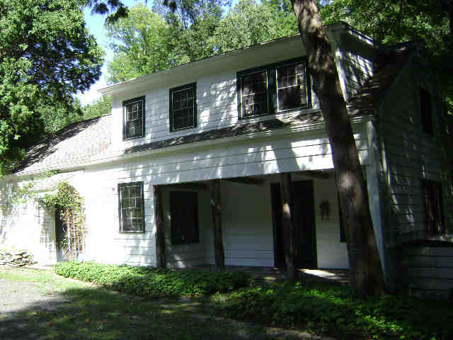 Building photograph for 26 BARKER RD